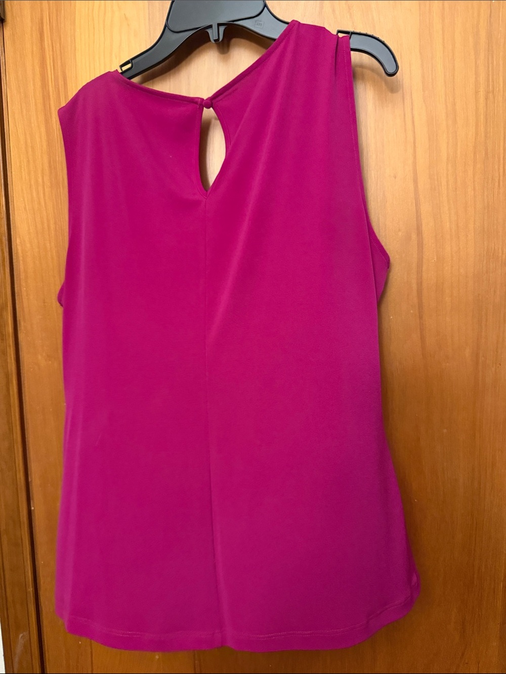 Sleeveless Fuchsia Keyhole Top with Gold Accent - Picture 2 of 2